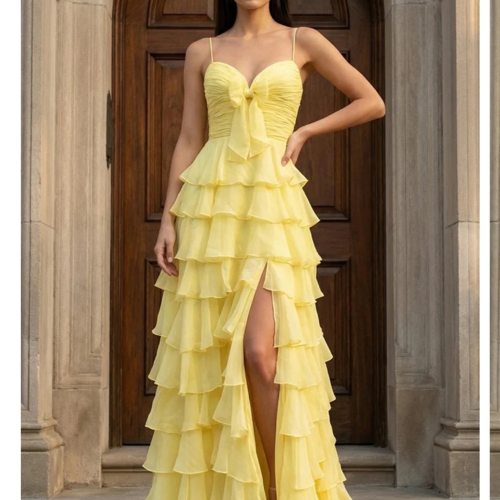 Elegant Yellow Ruffled Evening Dress